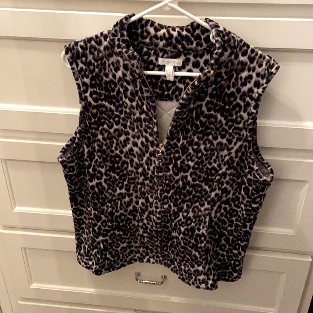 Leopard vest